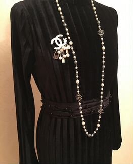 Маленькое чёрное платье, новое из велюра, бархата