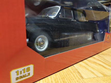 Коллекционная модель Волга газ-21 1:18 IST Models