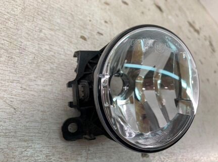 Фара противотуманная передняя правая Renault Logan