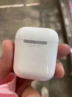 Беспроводные наушники AirPods