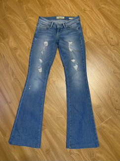 Джинсы Guess