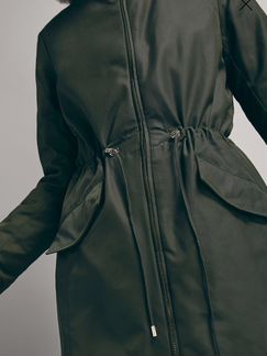 Парка Massimo Dutti