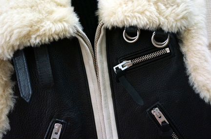 Жилет Coach оригинал, новый, байкерский, овчина