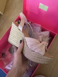 Босоножки Betsey Jonson 38