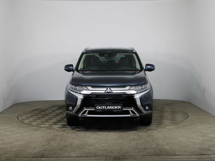 Mitsubishi Outlander 2.0 CVT, 2020