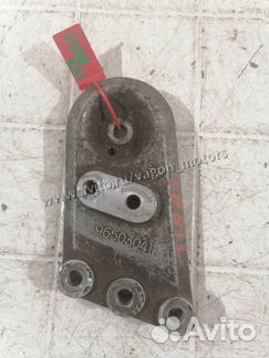 Кронштейн двигателя правый Chevrolet Rezzo U100