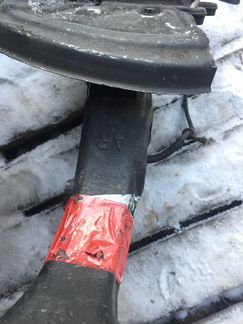 Поворотный кулак со ступицей 8D0407258AR vw Passat