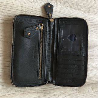 Кожаный кошелёк Juicy Couture