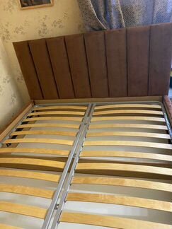 Кровать двуспальная