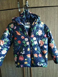 Продам куртку для девочки