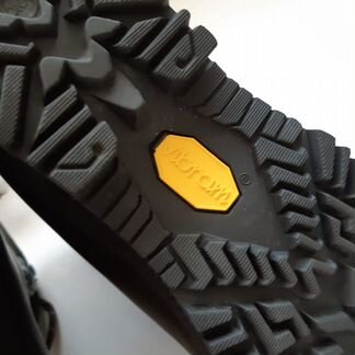 Ботинки унисекс для трекинга и повседневной носки