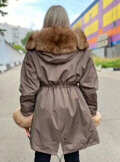 Парка с натуральным мехом