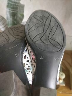 Босоножки женские 38 размер