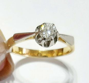 Золотое кольцо с бриллиантом СССР