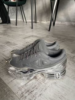 Кроссовки adidas х raf simons