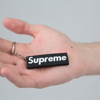 Брелок supreme Керпич черный