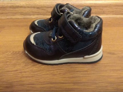 Кроссовки для девочки BabyGo