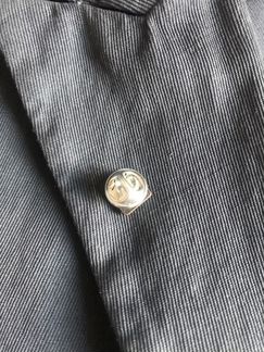 Значек Hugo boss