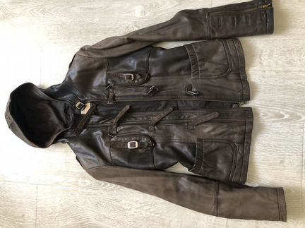 Кожаная куртка женская