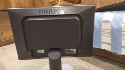 Монитор Philips 24