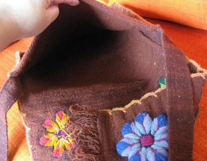 Сумка из Перу с обьемной вышивкой