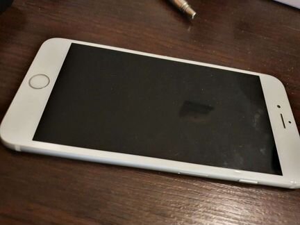 Телефон iPhone