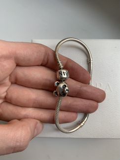 Браслет и шарм Pandora