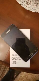 Телефон Samsung J3