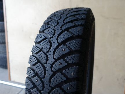 225 60 16 Nokian Hakkapeliitta-4 rf74T XL