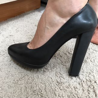 Кожаные туфли 39 рр идеальное состояние corsocomo