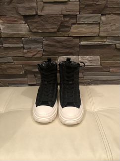 Ботинки женские Canada Goose