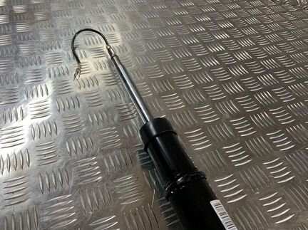 Амортизатор Audi A8 D3/4E (рестайлинг) 2007г