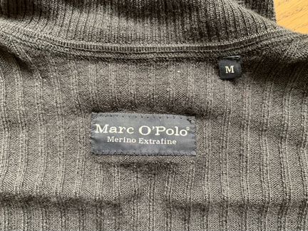 Свитер шерстяной «водолазка»