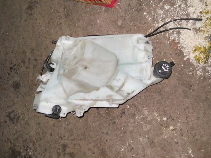 Chevrolet Traiblazer Бачёк Омывателя