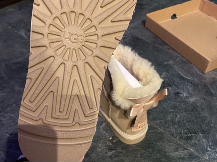 Ugg новые 37