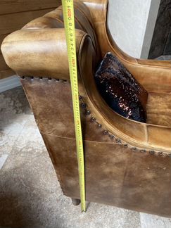 Кожанное кресло