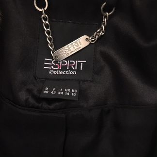 Пиджак серый с меховым воротником