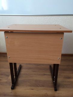 Школьная парта со стулом