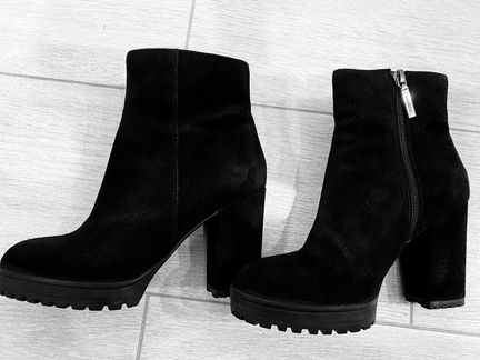 Ботильоны зимние Carlo Pazolini черные замшевые