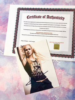 Автограф Аврил Лавин (Avril Lavigne) оригинал
