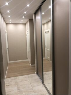 Шкаф-купе с зеркалом