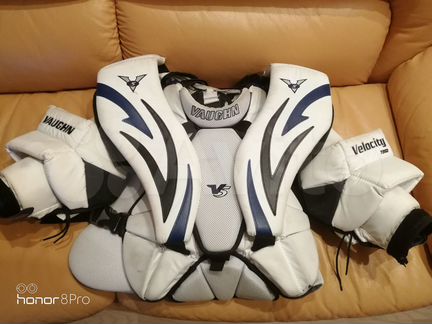 Нагрудник вратарский Vaughn v4 7600