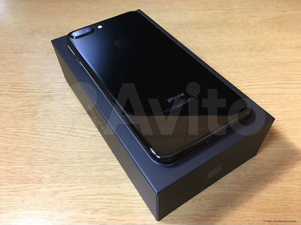 Телефон iPhone 7 Plus Jet black (32GB)