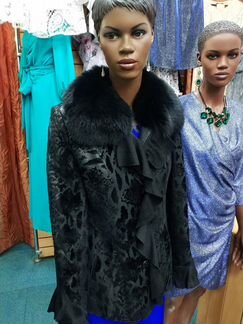 Пальто короткое из натуральной кожи с мехом