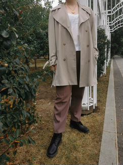 Элегантный винтажный тренч