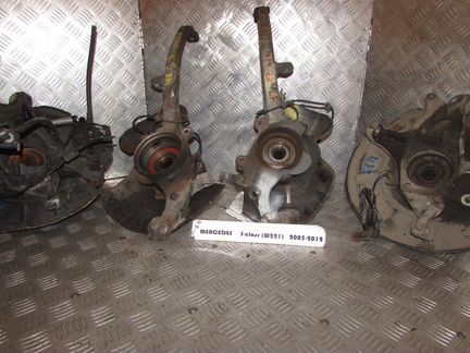 Кулак поворотный Mercedes Мерседес S W221 CL W216