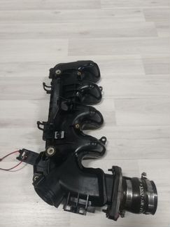 Впускной коллектор на Peugeot 307 I 2005г