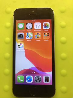 Телефон iPhone SE