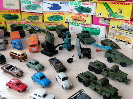 Модели автомобилей1/87 HO гдр фрг