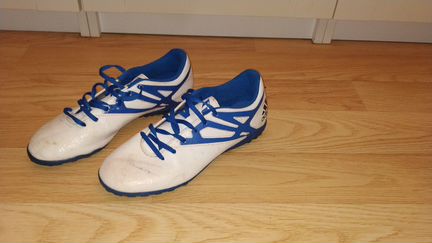 Футбольные бутсы Adidas